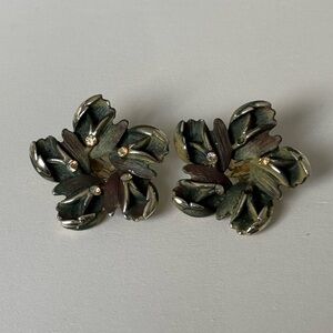 RSK Elegant Green Floral Earrings
